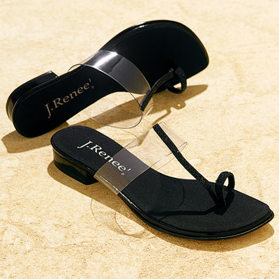 Black sandals to wear with your dress